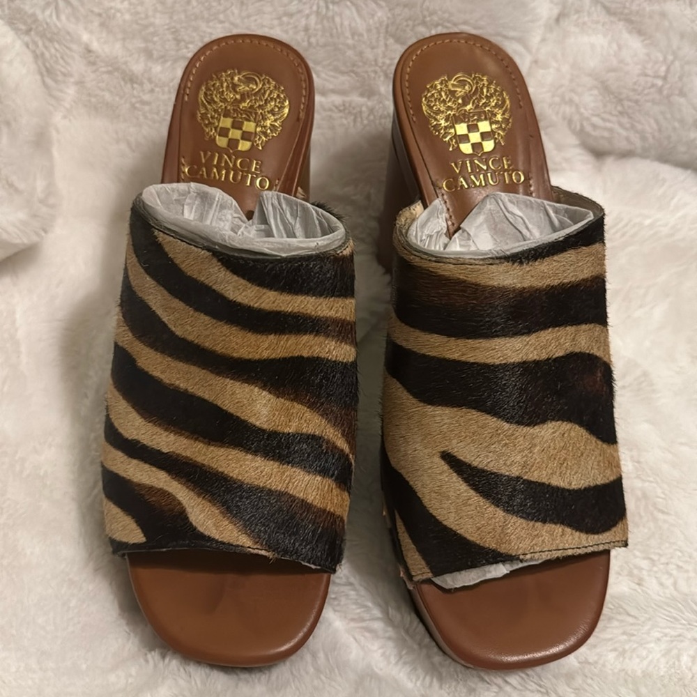 Vince Camuto zebra print open toe clogs